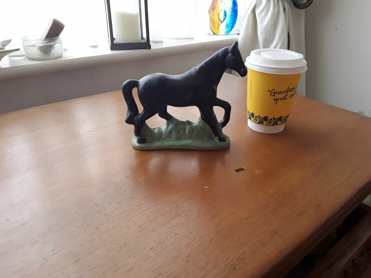 Ceramic ornament small black horse - Image 1