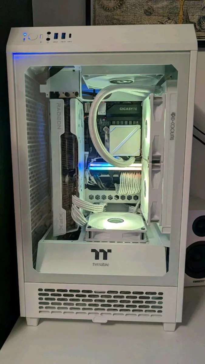 High End Performance Whiteout Gaming PC - Image 1