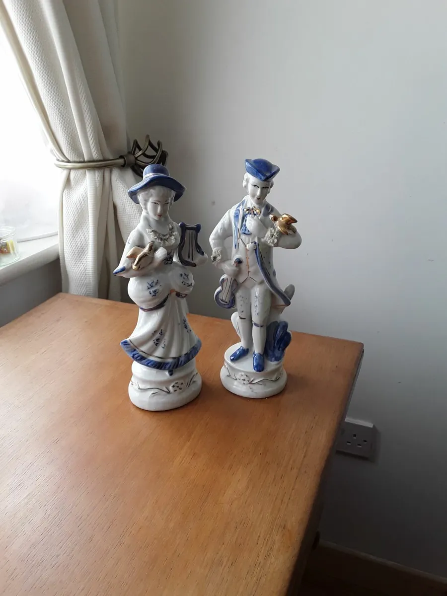 Two lovely ceramic ornaments perfect condition - Image 2