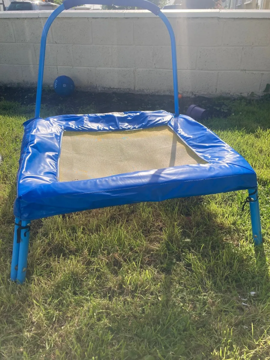 Kids trampoline