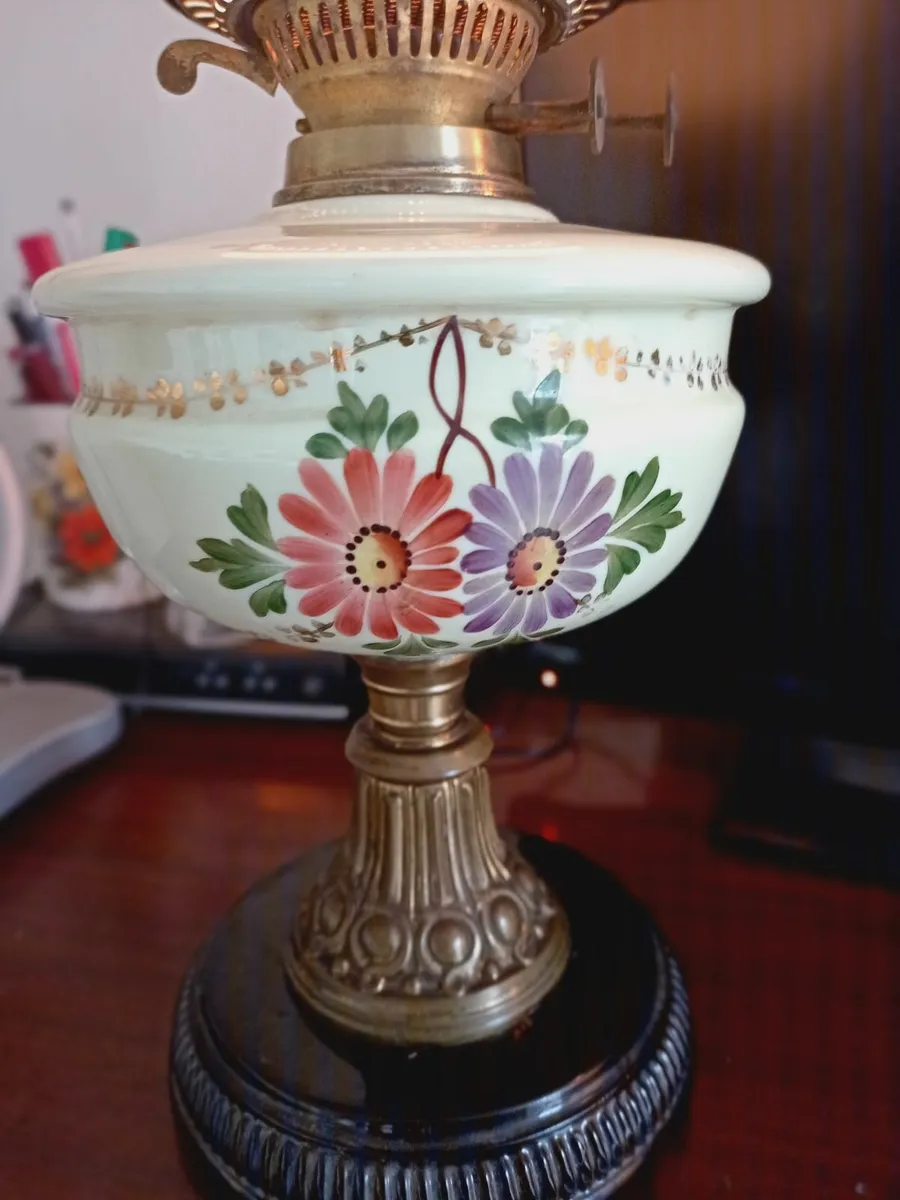 2  Victorian oil lamps - Image 3
