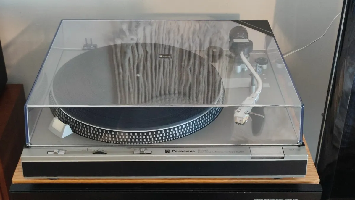 Panasonic SL-H401 DirectDrive,FullAuto Turntable - Image 1