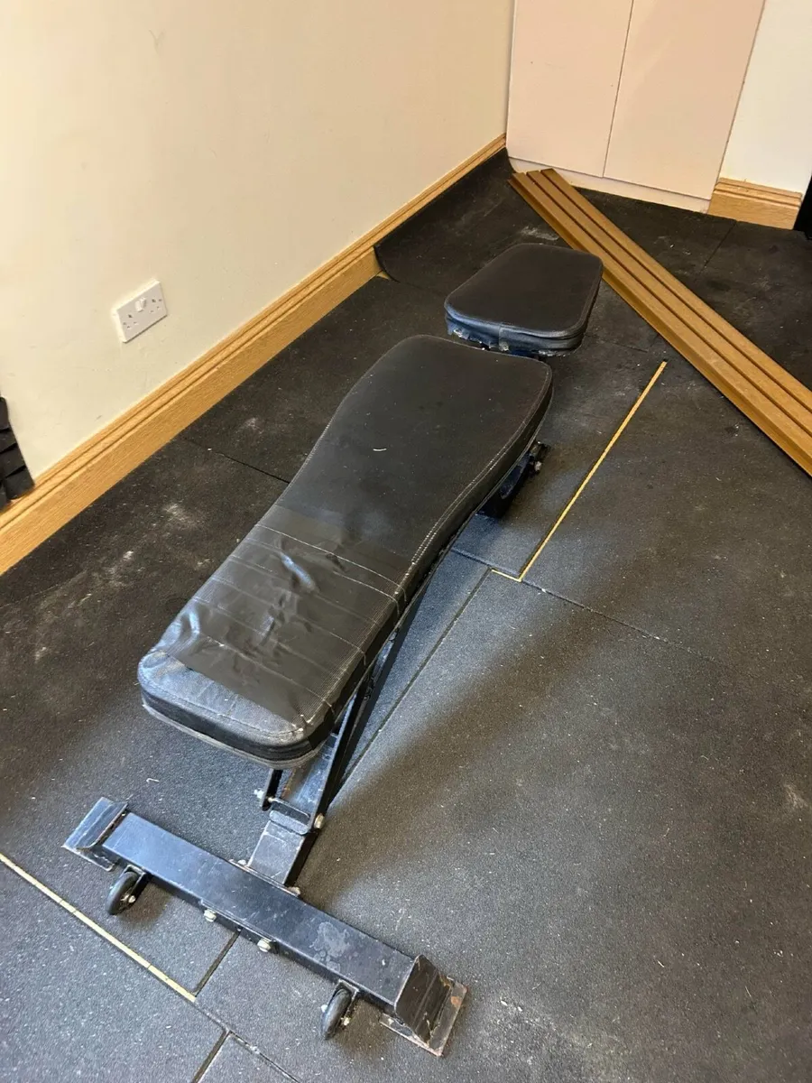 GYM BENCH - Image 1