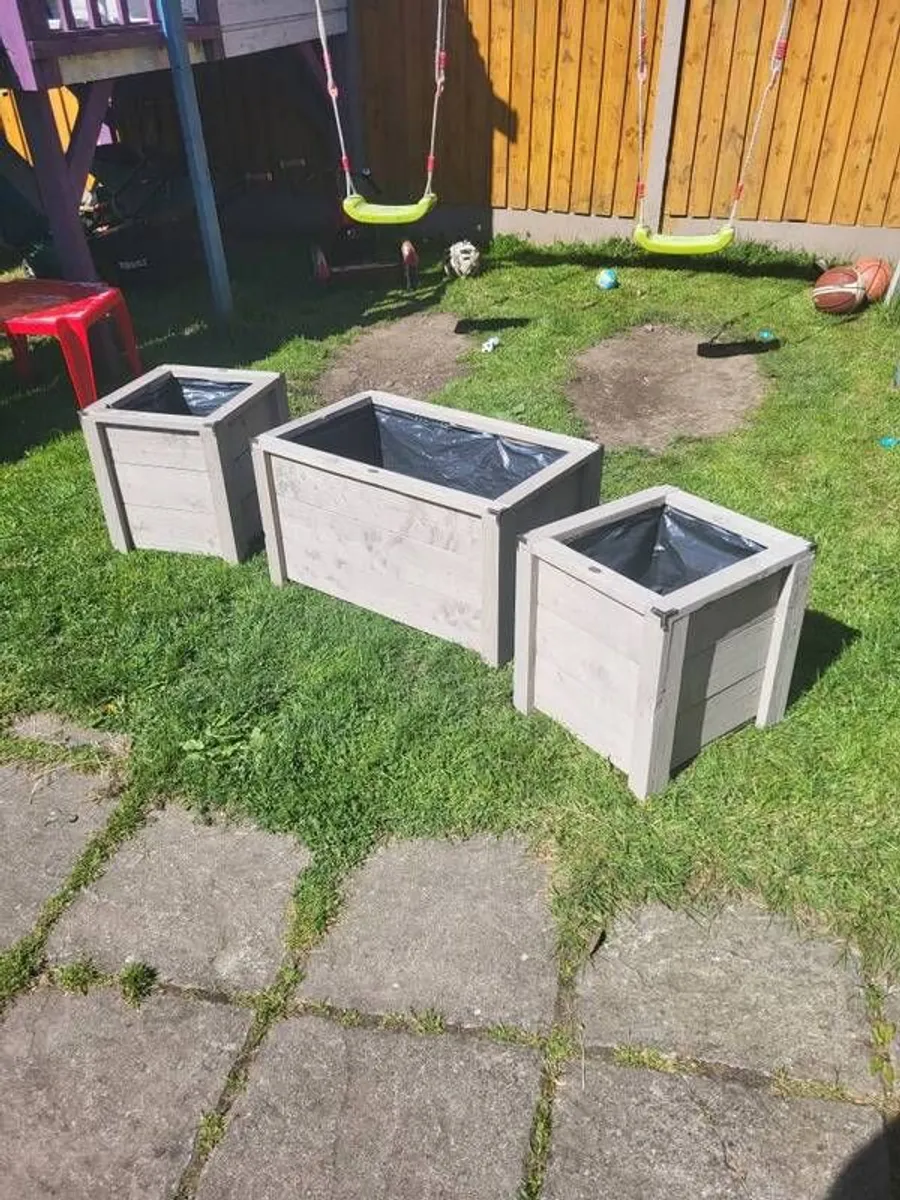 Handmade Wooden Garden Planter Set Finished in Ronseal Warm Stone - Image 1