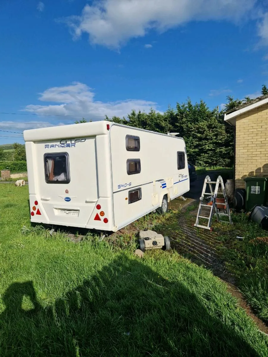 Bailey ranger 6 berth caravan - Image 3