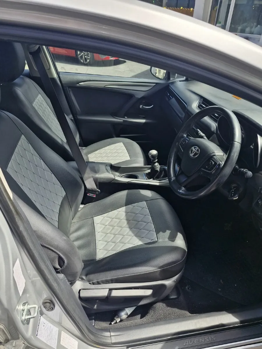 Toyota Avensis 2017 - Image 3