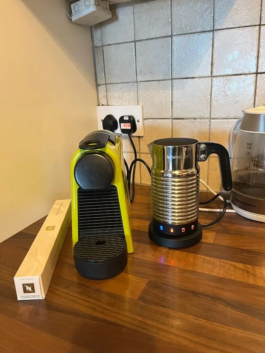 Nespresso Coffe Machine & Aeroccino - Image 1