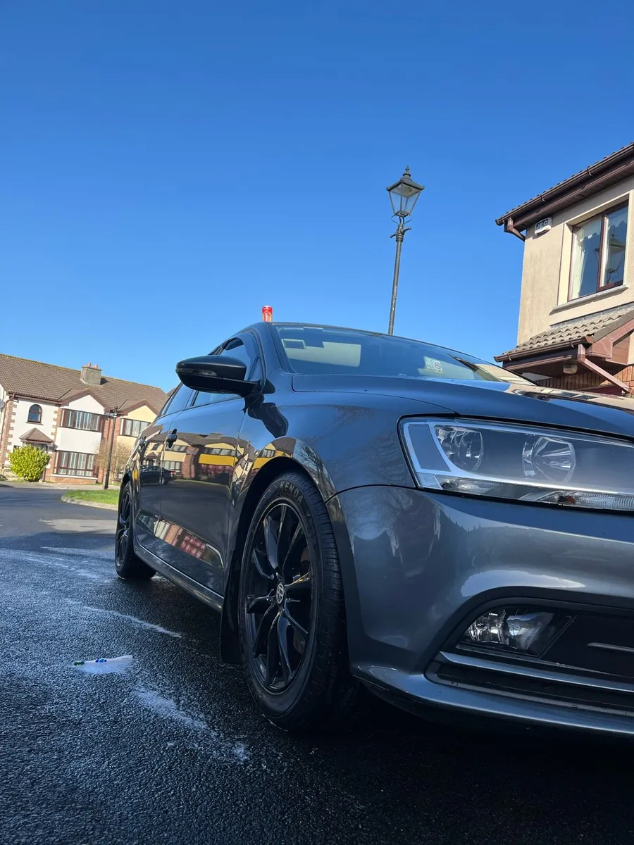 VW Jetta - Image 2