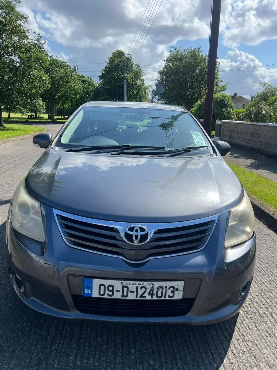 Toyota Avensis 2009 - Image 2