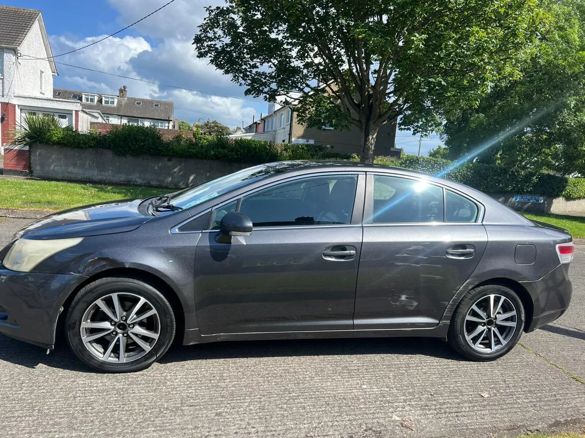 Toyota Avensis 2009 - Image 4
