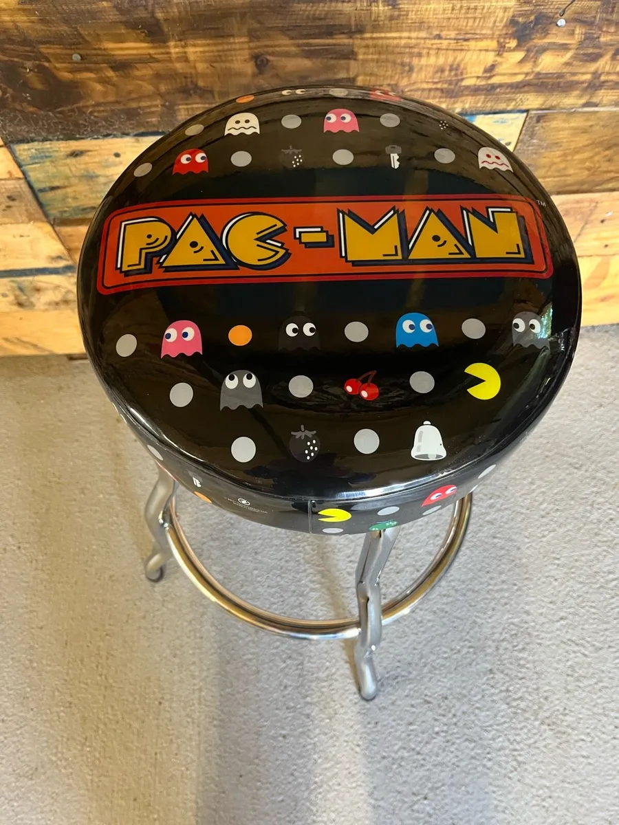 Pac Man Stool - Image 1