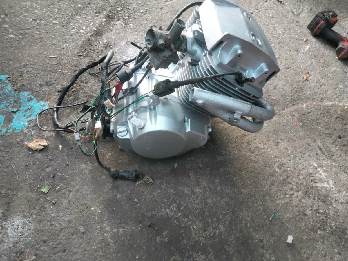 250cc engine - Image 1