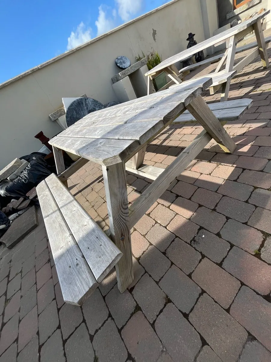 3 wooden indoor/outdoor tables - Image 4