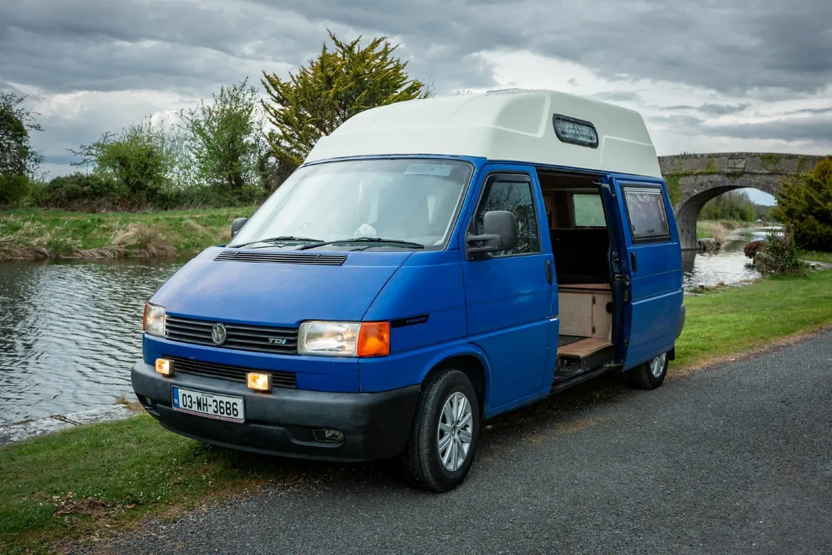 Camper van - Image 1