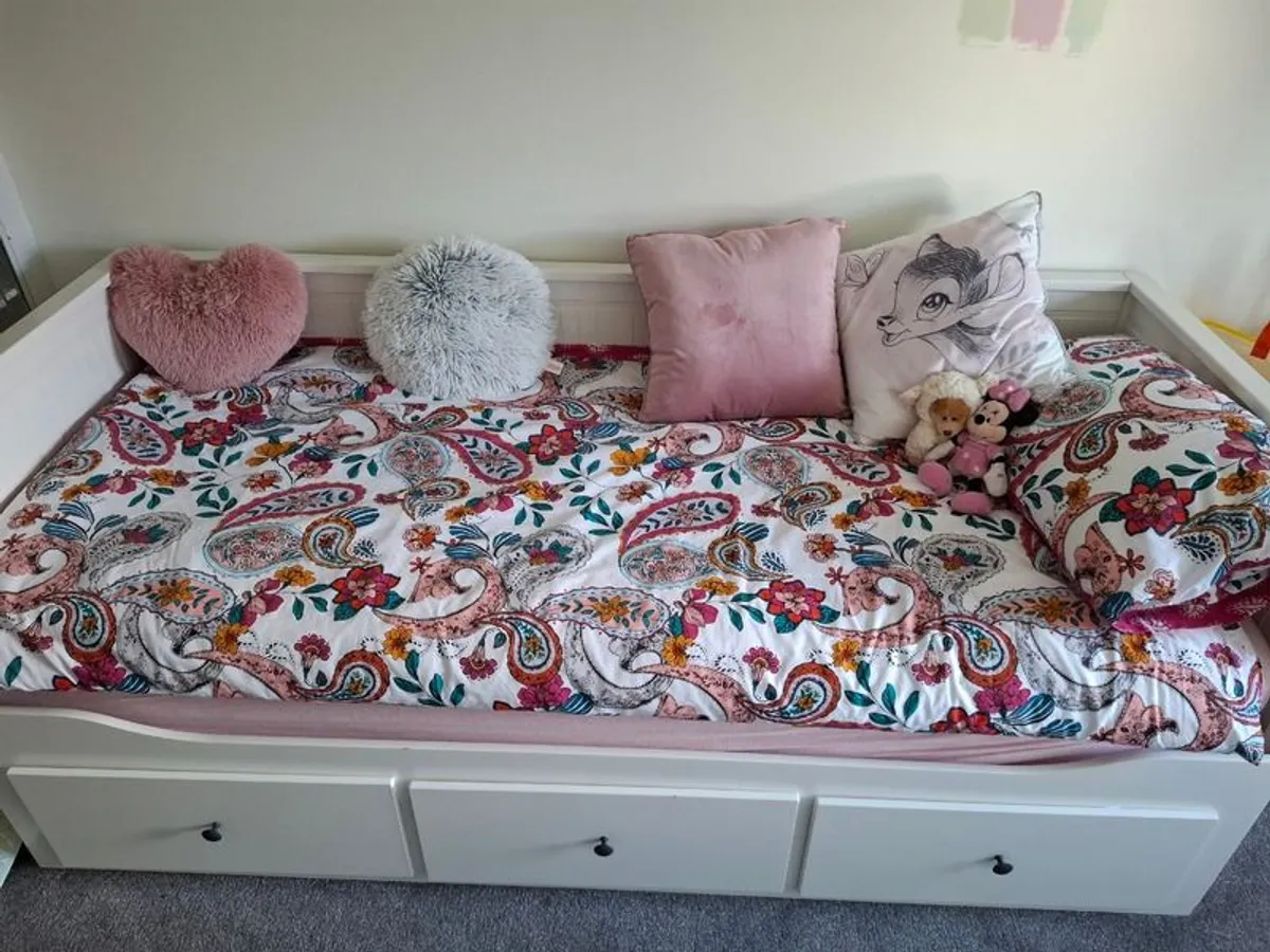 Ikea Hemnes Day bed 3 drawer - Image 3
