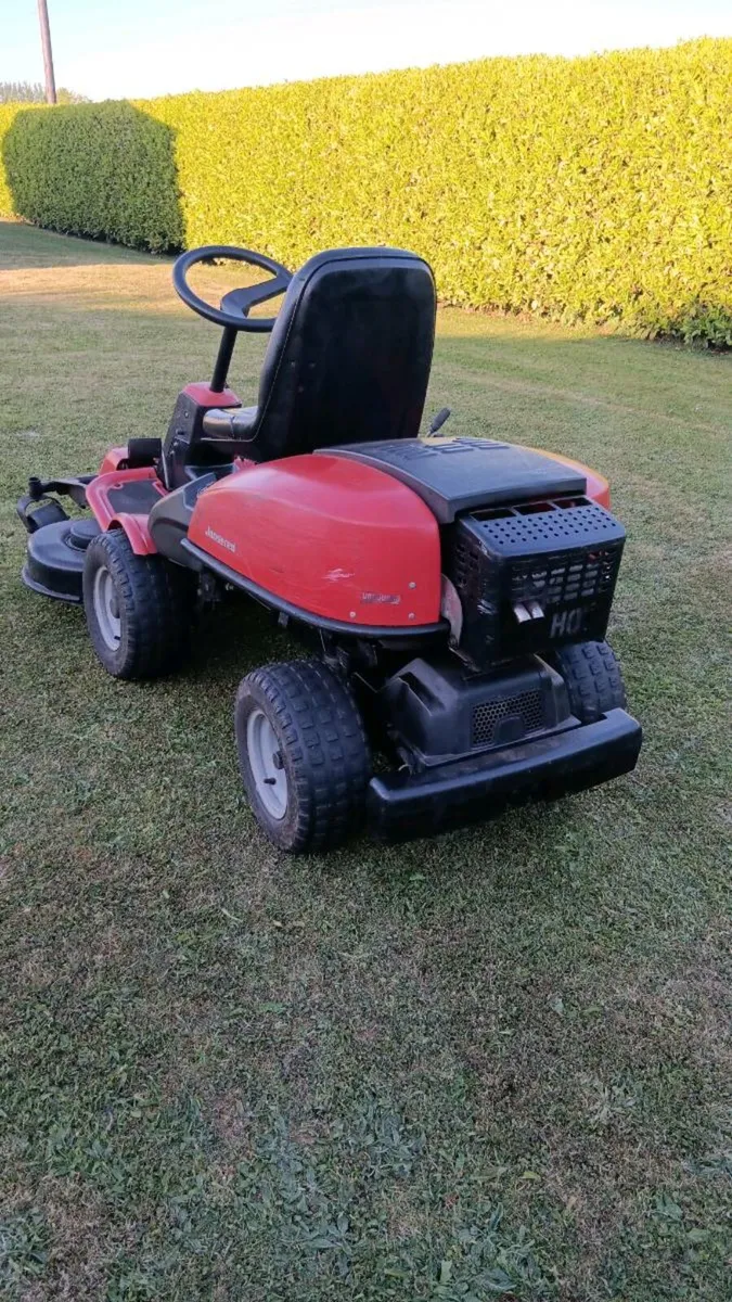 Jonsered  18hp twin cylinder,  hydrostatic - Image 3