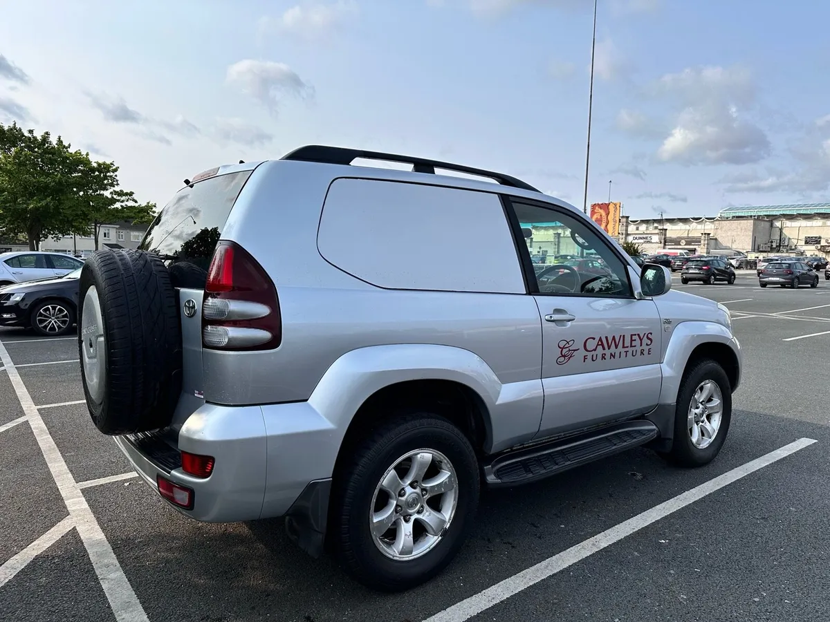 Toyota Land Cruiser - Image 2