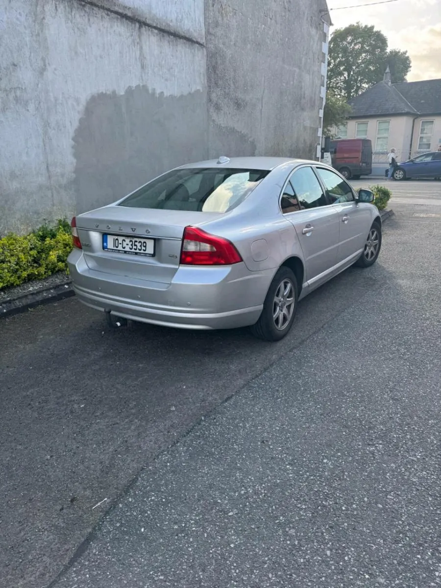 Volvo S80 - Image 2