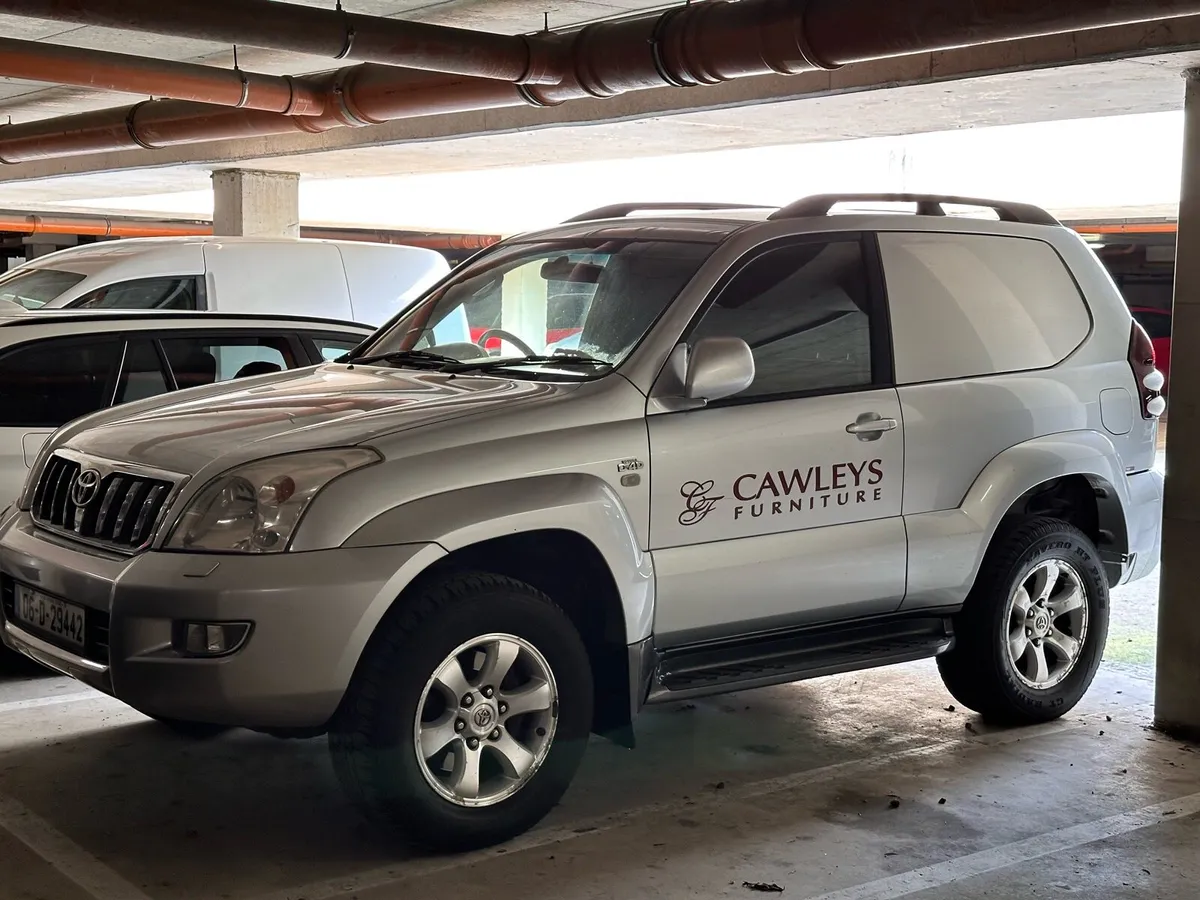 Toyota Land Cruiser - Image 4
