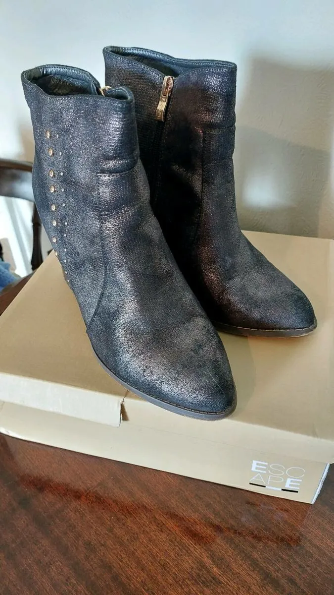 Ladies boots - Image 2