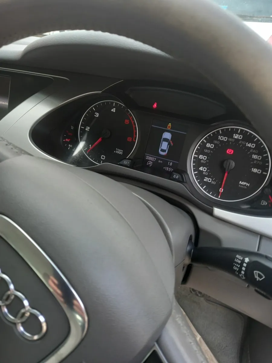 Audi A4 2.0 tdi - Image 2