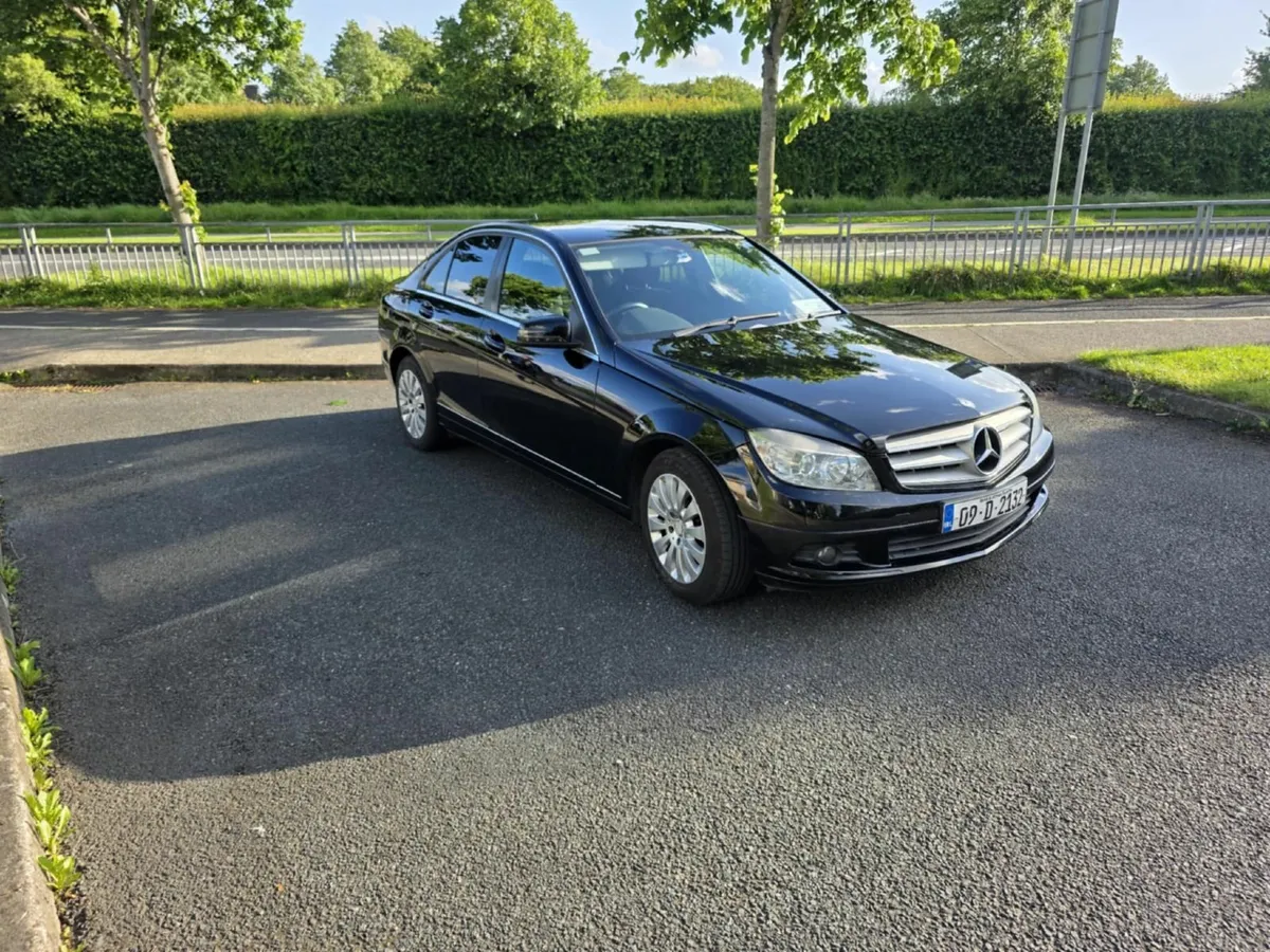 Mercedes-Benz C-Class 2009 - Image 1