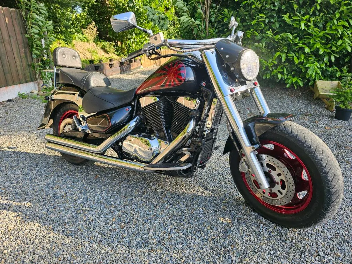 Suzuki Intruder VL1500 - Image 1