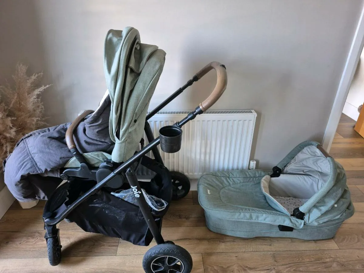 Joie baby travel system - Image 1