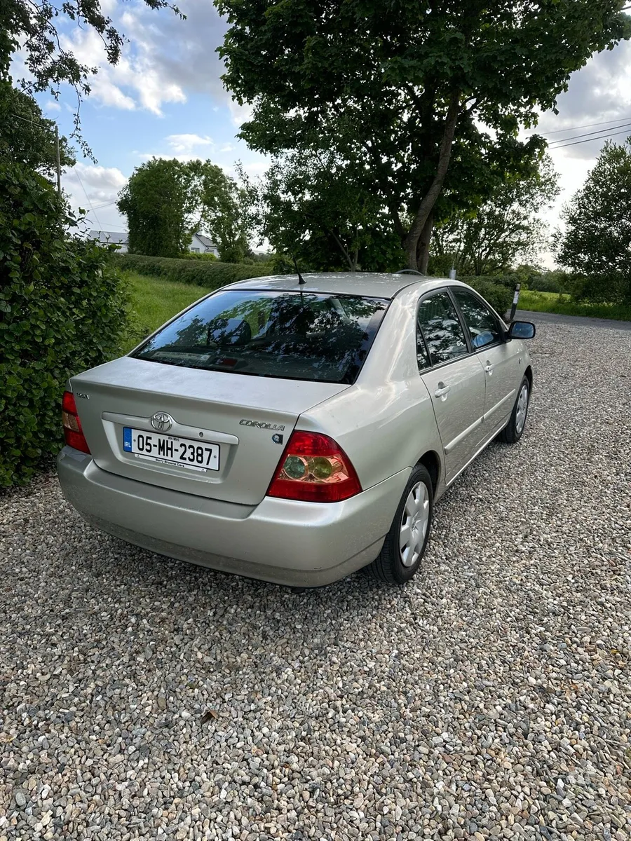 Toyota corolla 1.4vvti saloon - Image 2