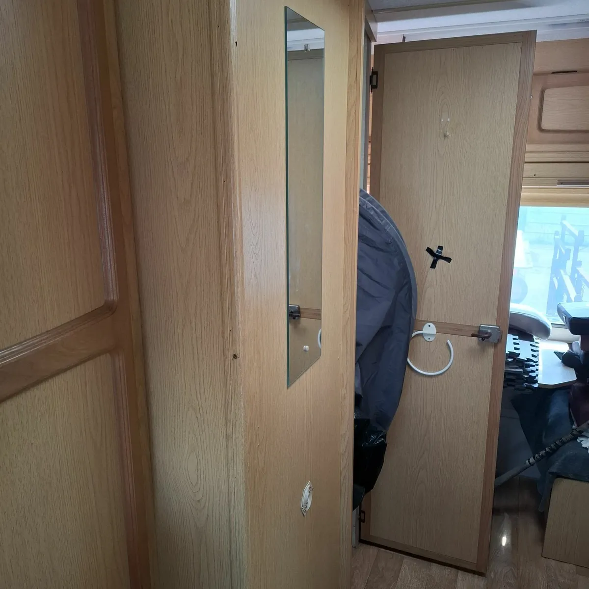 Caravan - Image 3