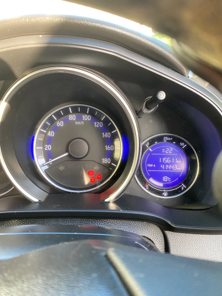 Honda Fit 2014 - Image 4