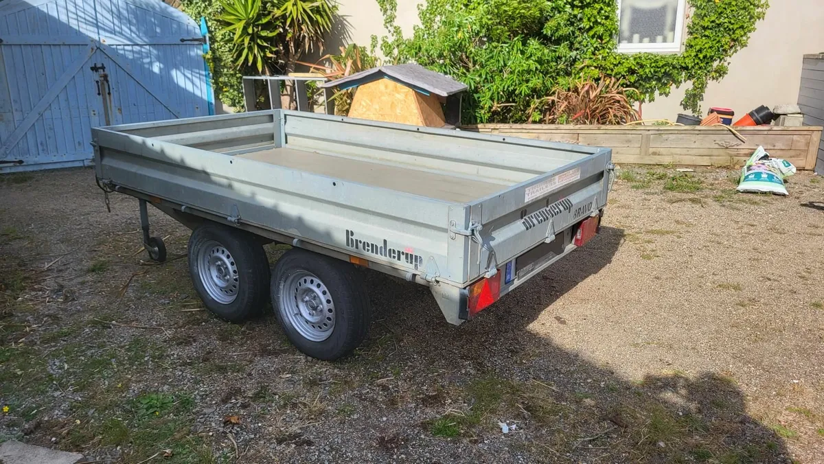 TRAILER - Image 4