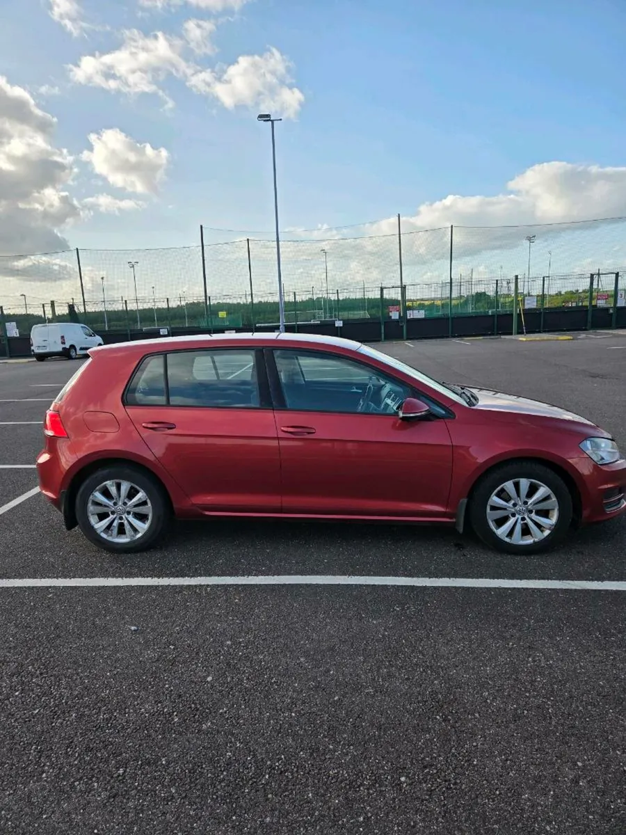 2013 Volkswagen Golf - Image 3