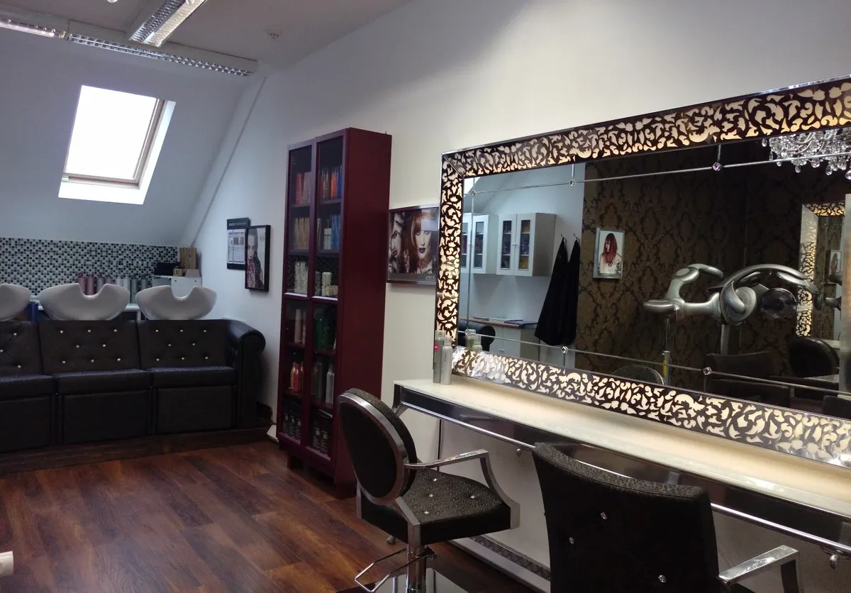 Hairsalon furniture - Image 4
