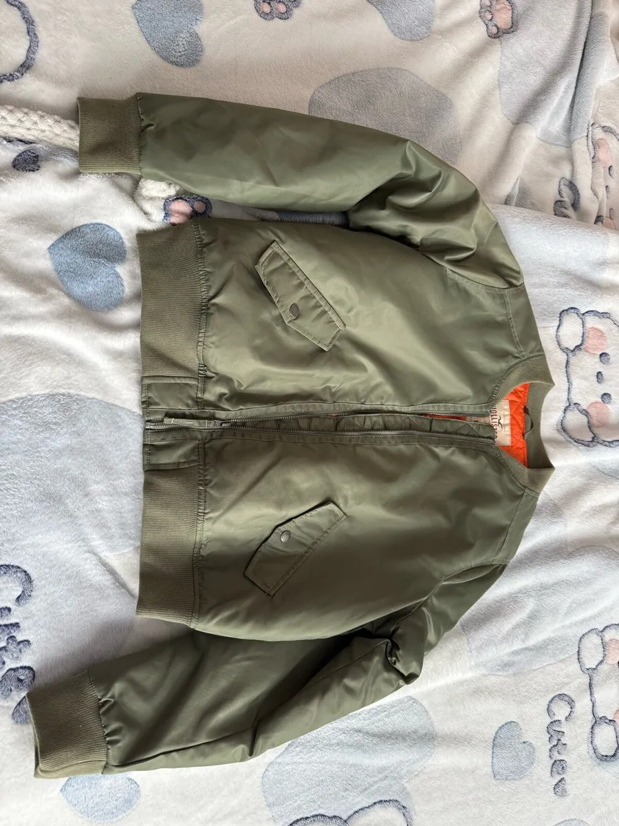 Hollister Bomber Jacket NEW - Image 1