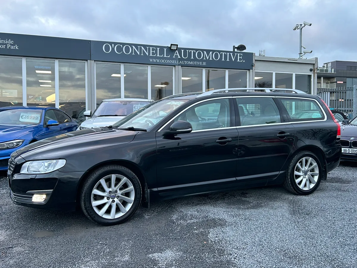 2016 VOLVO V70 D4 SE LUX AUTO - Image 2