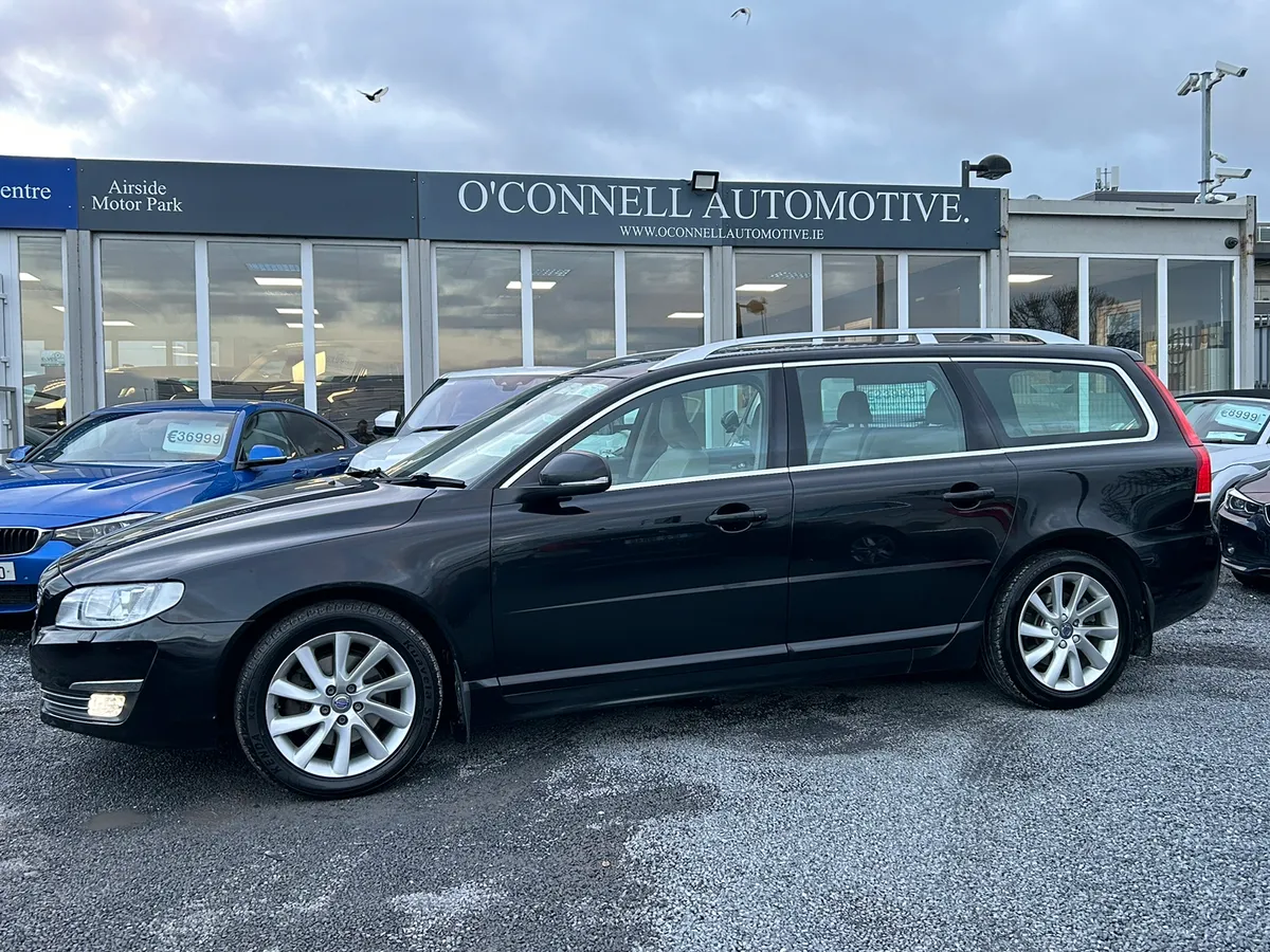 2016 VOLVO V70 D4 SE LUX AUTO - Image 3