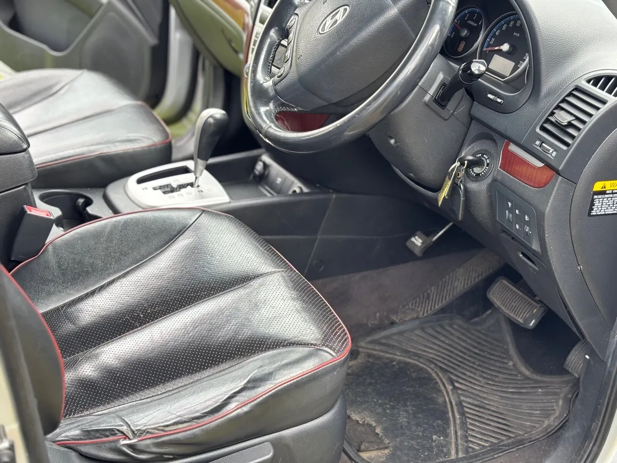 Hyundai Santa Fe 2007 - Image 3