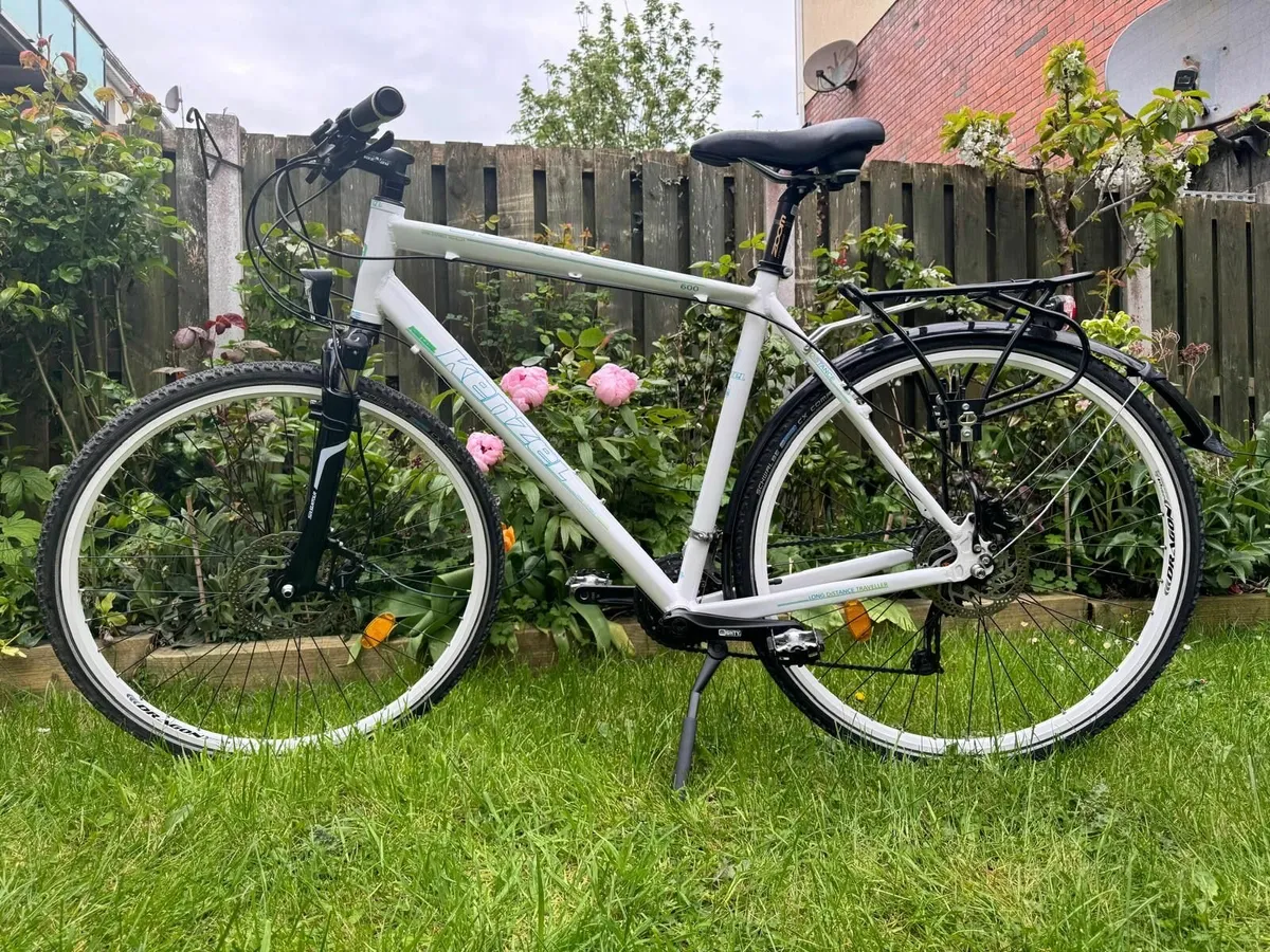 28" Kenzel Distance 600 Mens Trekking 56cm bicycle - Image 1