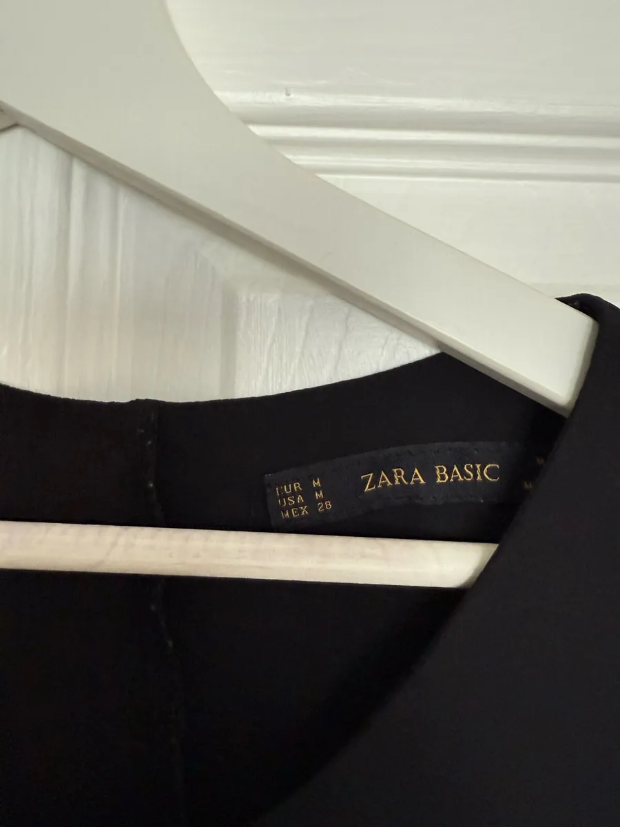 Zara Tops each 10 Euro - Image 4