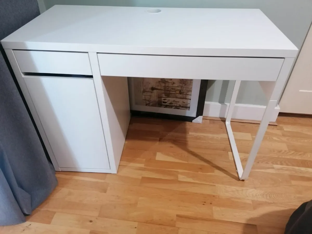office desk from Ikea in very good condition - Image 1