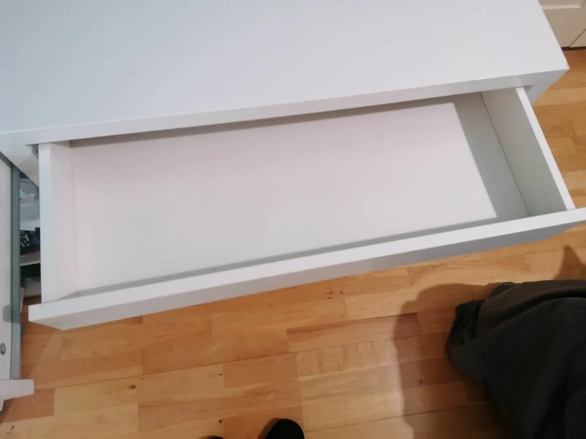 office desk from Ikea in very good condition - Image 2