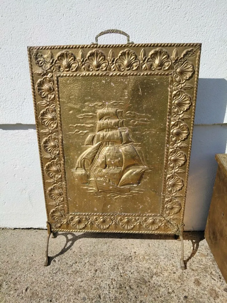 Antique brass Coalbox,and firescreen - Image 3