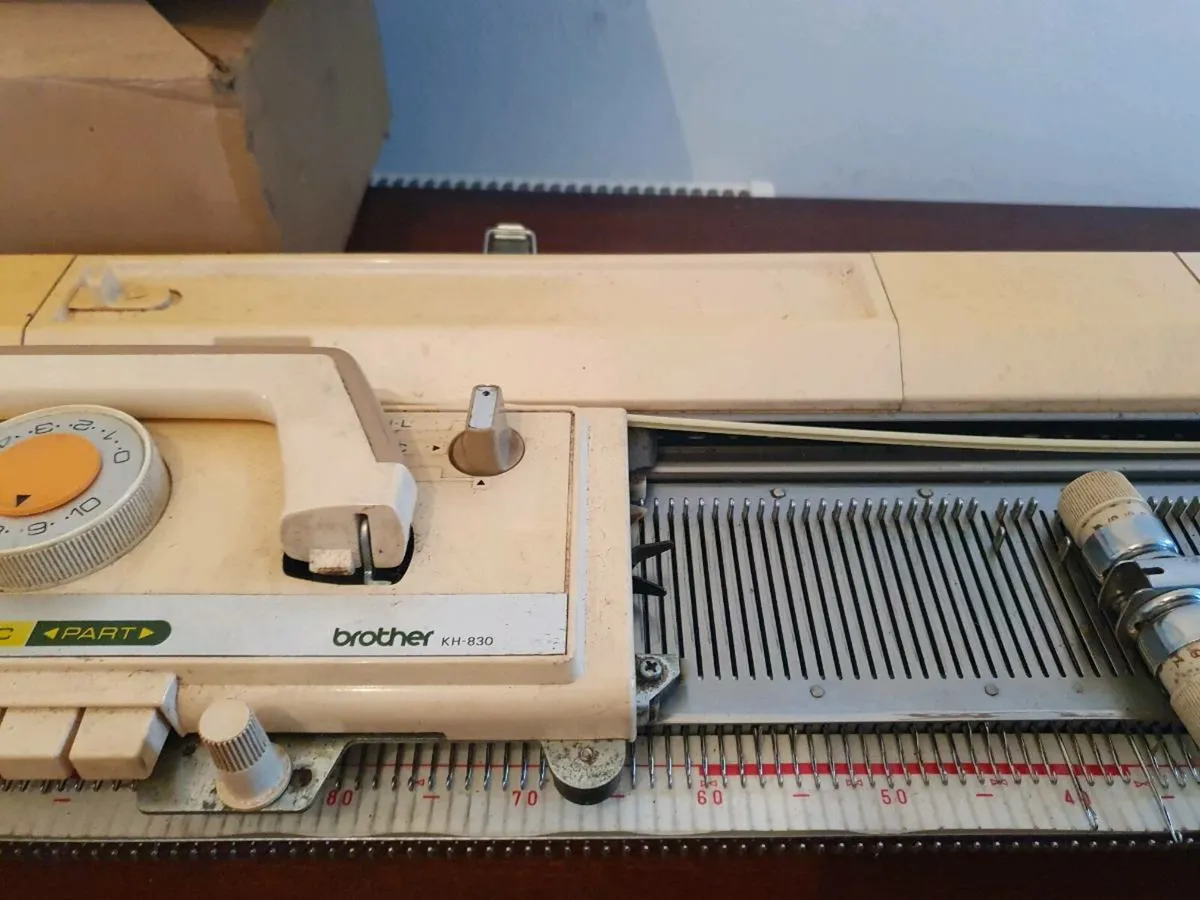 Rare brother kh830 knit machine unused brand new - Image 4