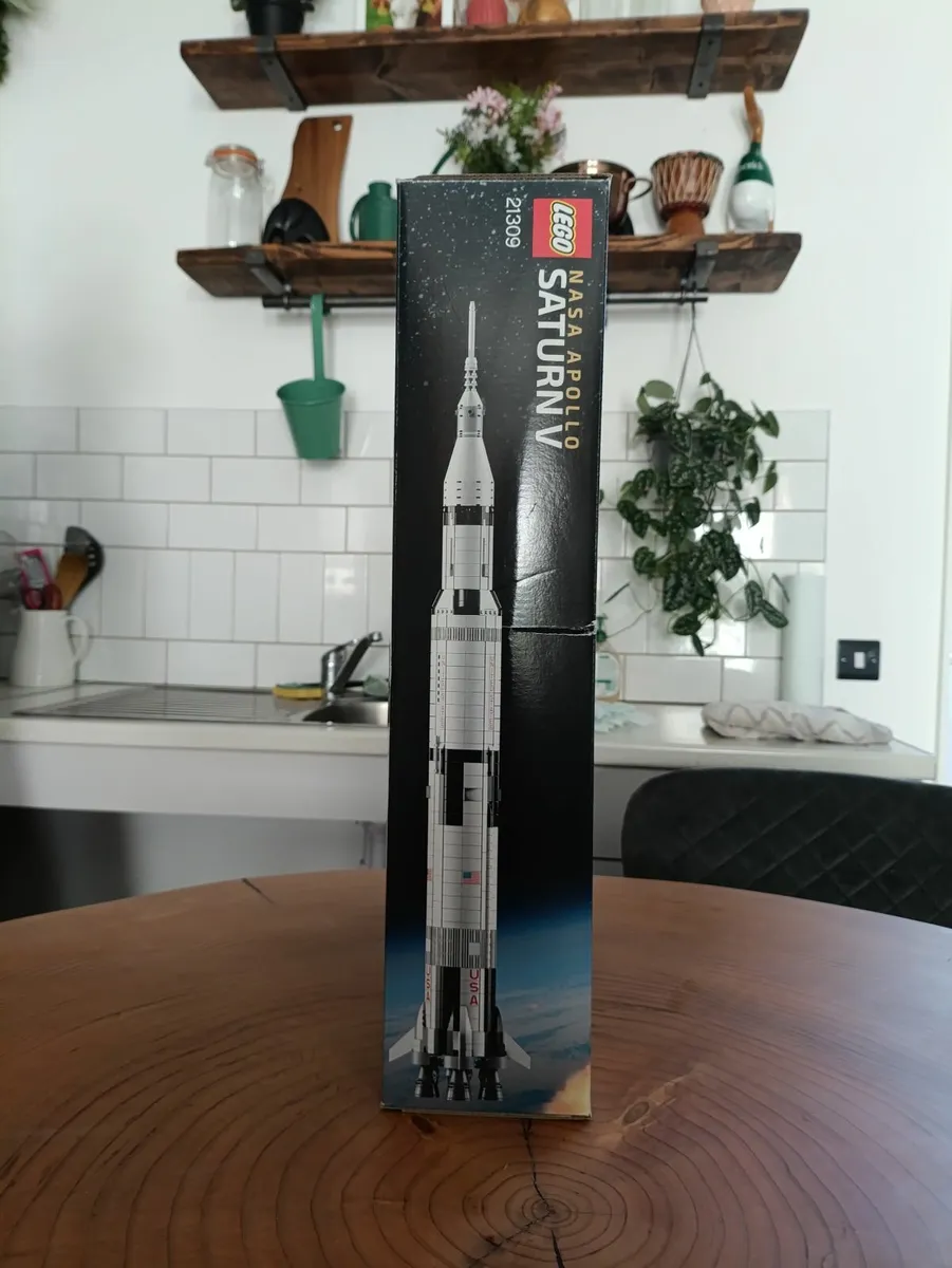 Lego Saturn V - Image 2