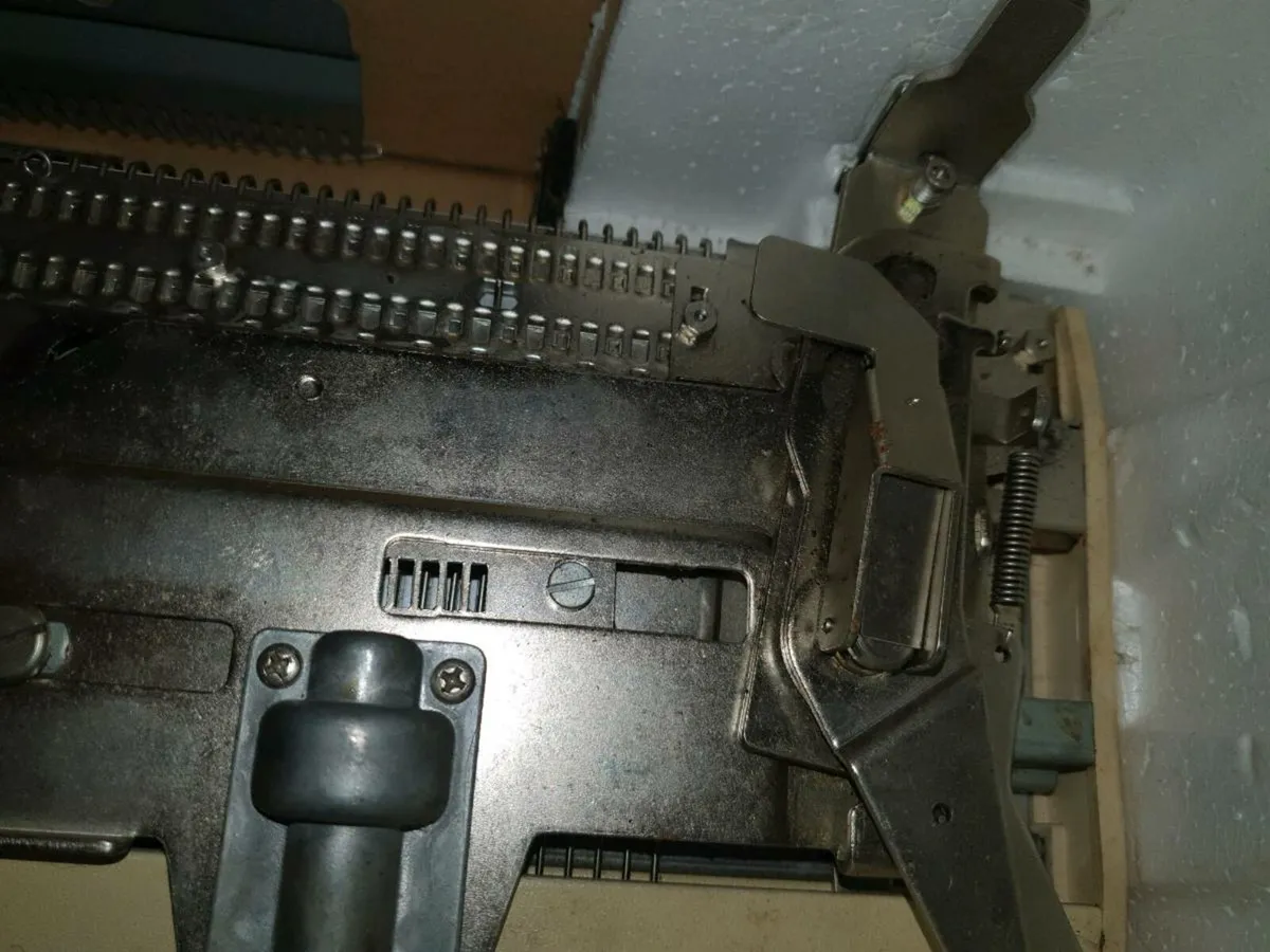 Rare brother ribber attachment kr830 70s unused - Image 4