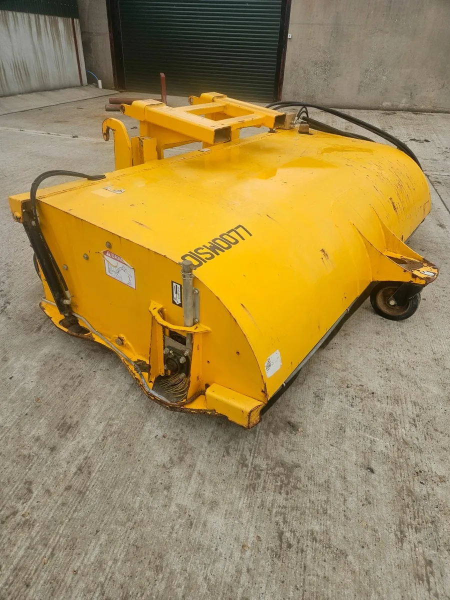 Sweeper JCB , road brush - Image 2