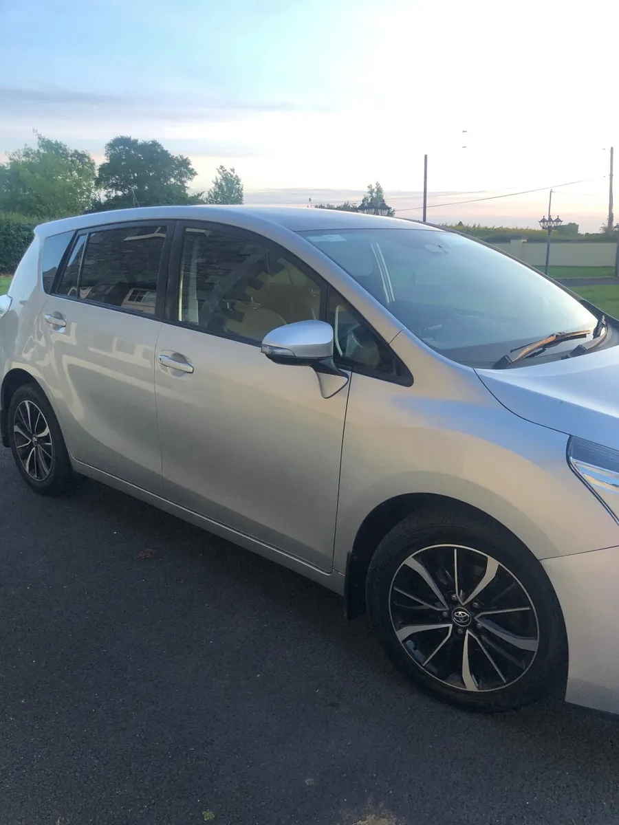 Toyota Verso 2017 - Image 4