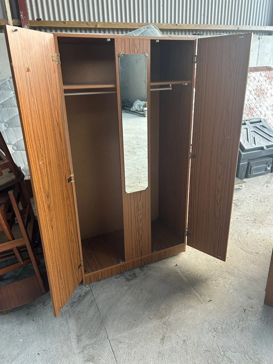 Wardrobe - Image 2