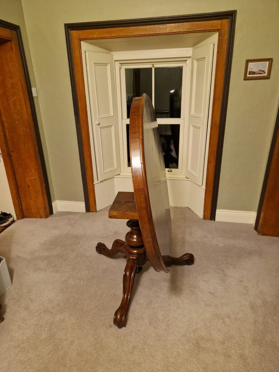 Antique pedestal table - Image 4